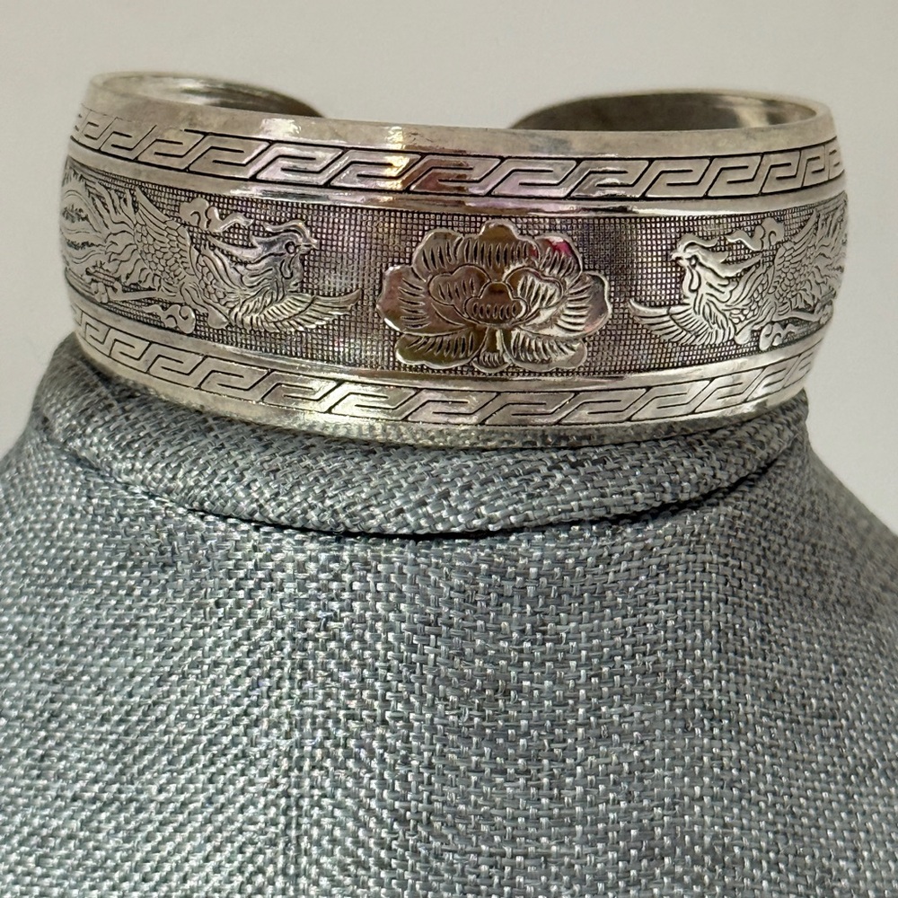 Silver Engraved Lotus Flower Tibetin Cuff Bracelet